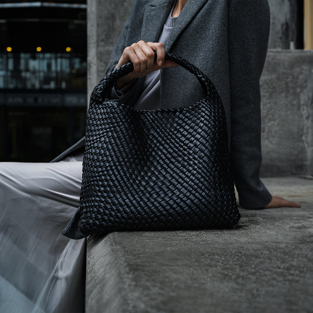 Cora Tasche