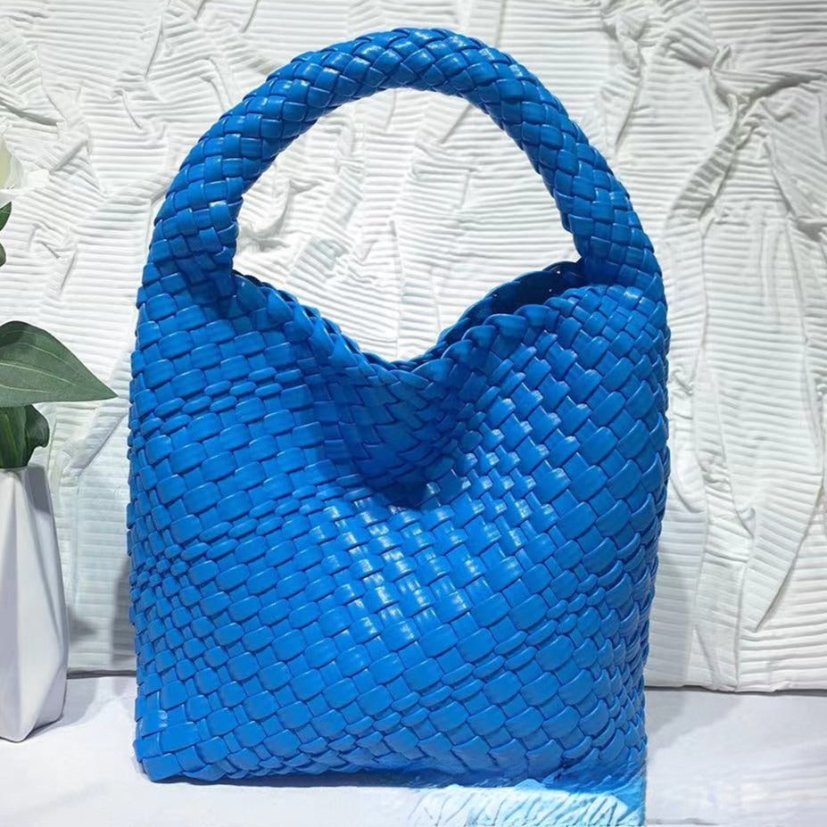 Cora Tasche