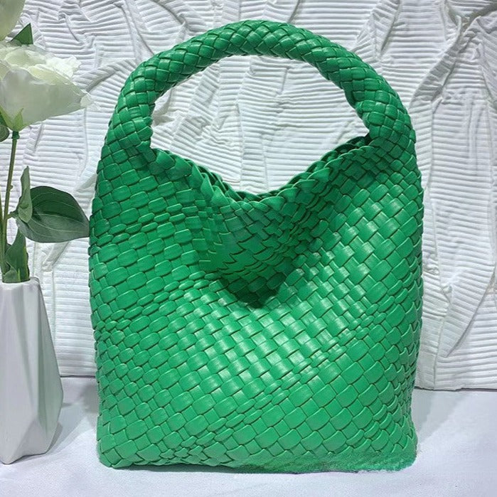 Cora Tasche