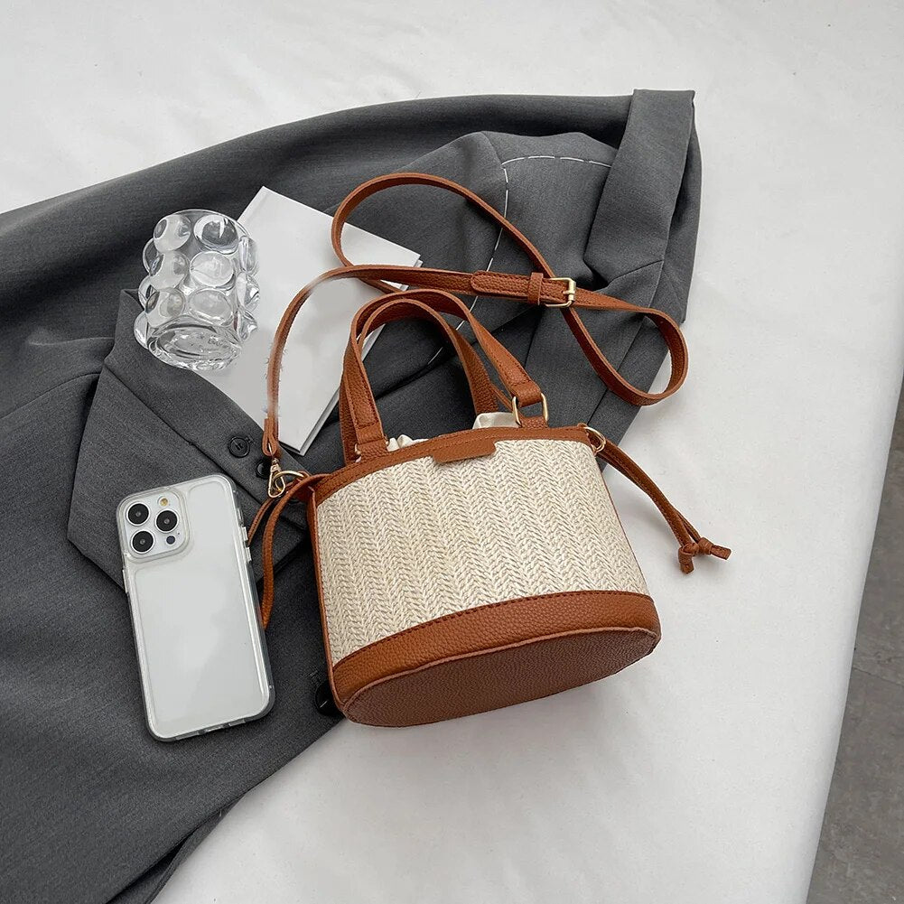 Nina Strohtasche